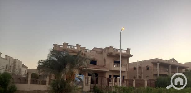 3 Bedroom Flat for Sale in Sheikh Zayed, Giza - af65247a-062c-4083-bdcb-2385bad7545f. jpg 3 Bedroom Flat for Sale in Sheikh Zayed, Giza - af65247a-062c-4083-bdcb-2385bad7545f. jpg