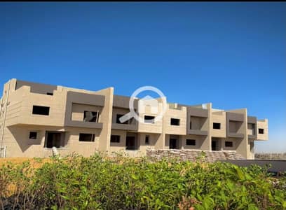 5 Bedroom Townhouse for Sale in Sheikh Zayed, Giza - 59273. jpg 5 Bedroom Townhouse for Sale in Sheikh Zayed, Giza - 59273. jpg