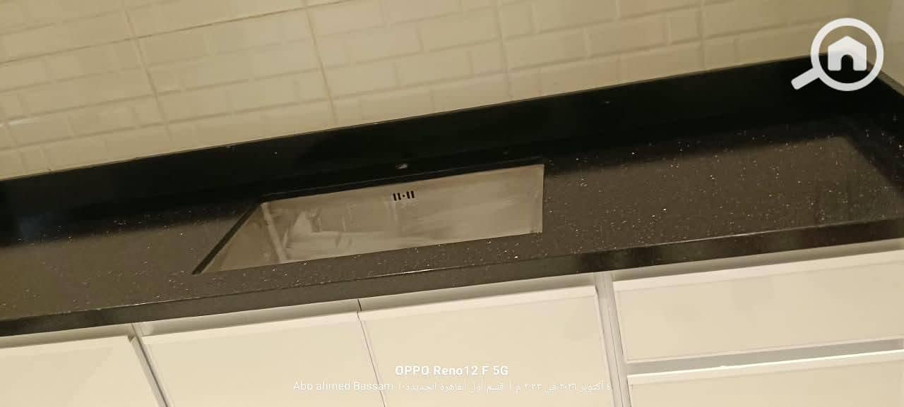 12 396566. jpg