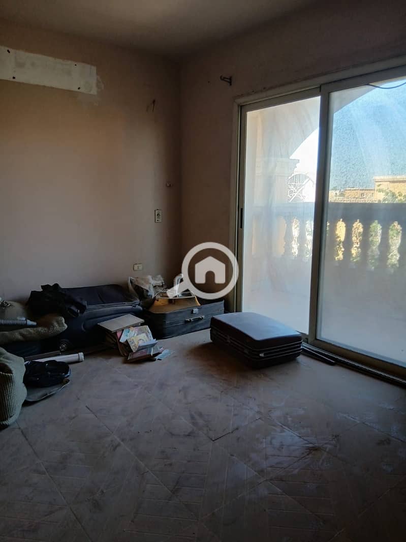 2 image_picker_30B56599-EFF4-45AB-9CBF-38CF54E16962-92289-000077C999CCD782. jpg