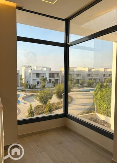 5 Bedroom Townhouse for Sale in Sheikh Zayed, Giza - WhatsApp Image 2026-10-13 at 11.56. 24 AM. jpeg 5 Bedroom Townhouse for Sale in Sheikh Zayed, Giza - WhatsApp Image 2026-10-13 at 11.56. 24 AM. jpeg