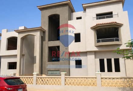 4 Bedroom Villa for Sale in 6th of October, Giza - 1. jpeg