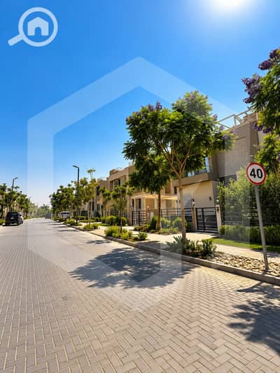 5 Bedroom Villa for Sale in 6th of October, Giza - The Crown Palm Hills 11. jpg 5 Bedroom Villa for Sale in 6th of October, Giza - The Crown Palm Hills 11. jpg