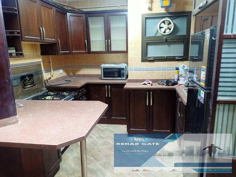 8 6d4ceec3-dae4-44da-828a-80cc717a1fcd. jpg