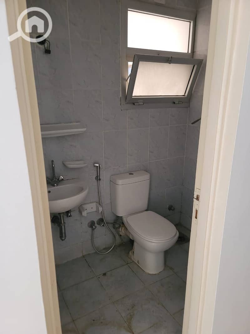 4 4. jpg