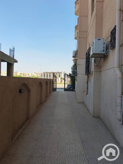 3 Bedroom Flat for Sale in Shorouk City, Cairo - d0c14ccd-5071-4778-a641-b991f68bfec3. jpeg 3 Bedroom Flat for Sale in Shorouk City, Cairo - d0c14ccd-5071-4778-a641-b991f68bfec3. jpeg