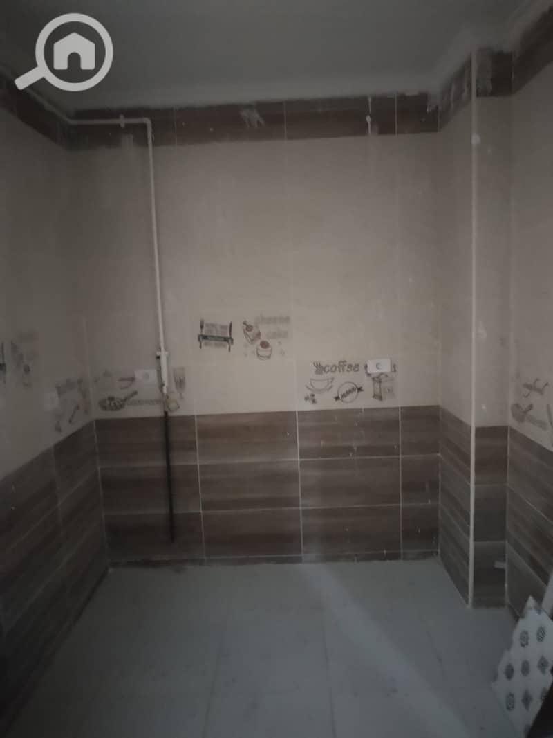 3 1000411060. jpg