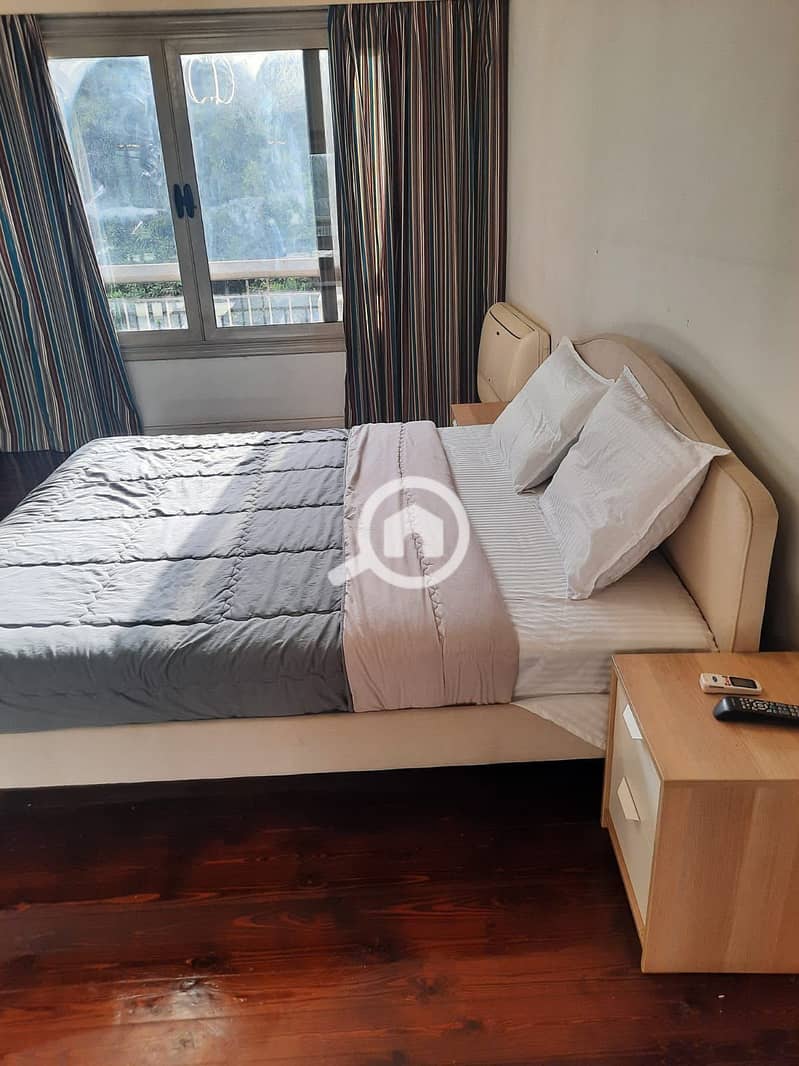 12 1000273652. jpg