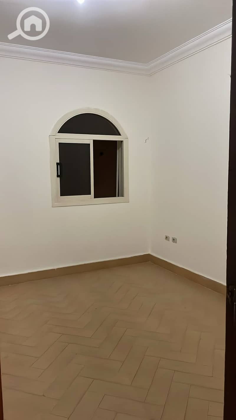 3 1000915226. jpg