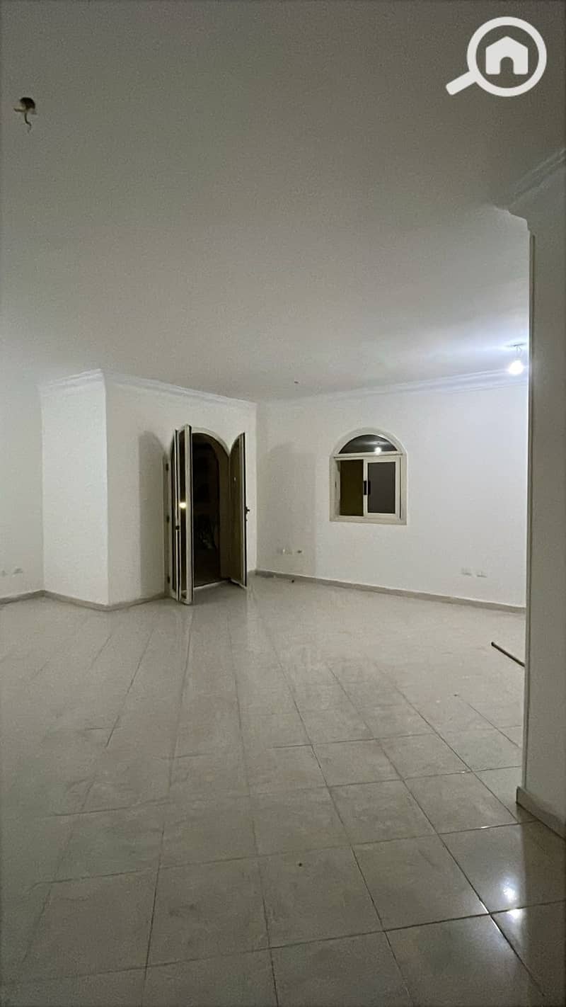 7 1000915222. jpg