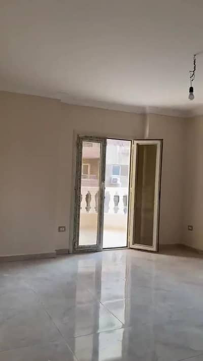 3 Bedroom Apartment for Rent in Nasr City, Cairo - شقه للايجار شارع احمد الخشاب المنطقه الثامنه مدينه نصر القاهره