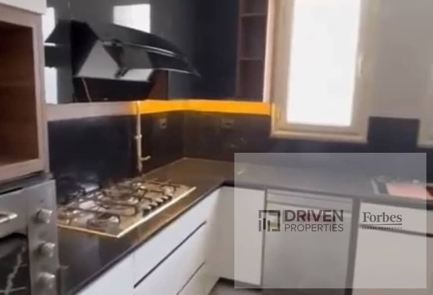 4 original (1). jpg
