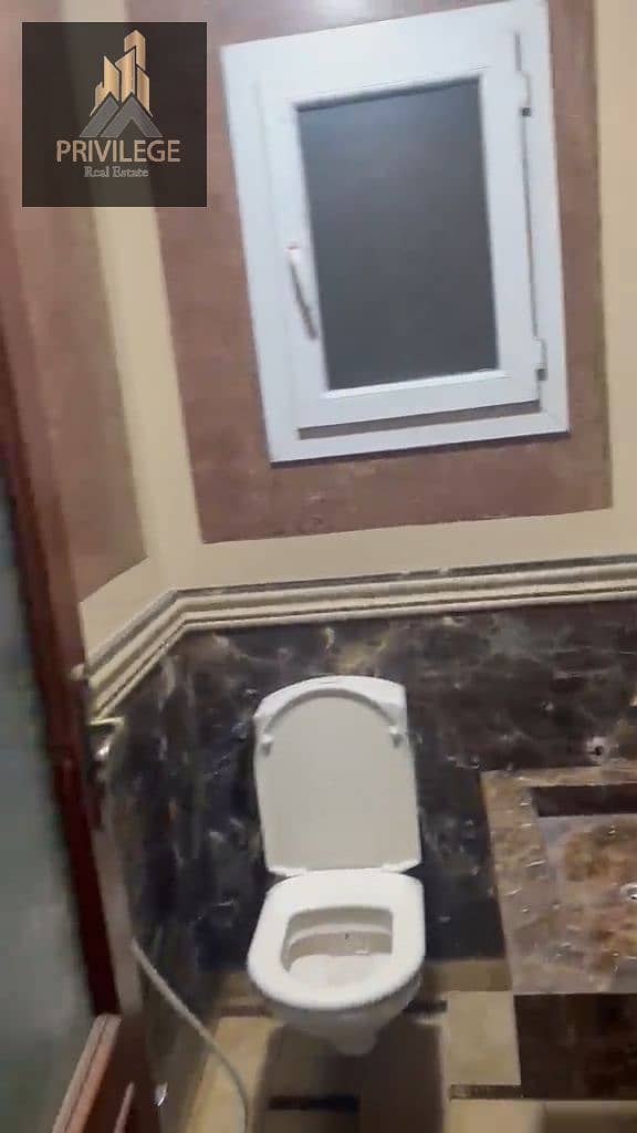 8 1001171319. jpg
