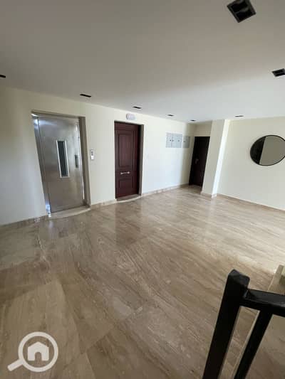 2 Bedroom Apartment for Sale in Sheikh Zayed, Giza - WhatsApp-Image-2026-01-18-at-12.16. 35-PM-(2). jpeg 2 Bedroom Apartment for Sale in Sheikh Zayed, Giza - WhatsApp-Image-2026-01-18-at-12.16. 35-PM-(2). jpeg