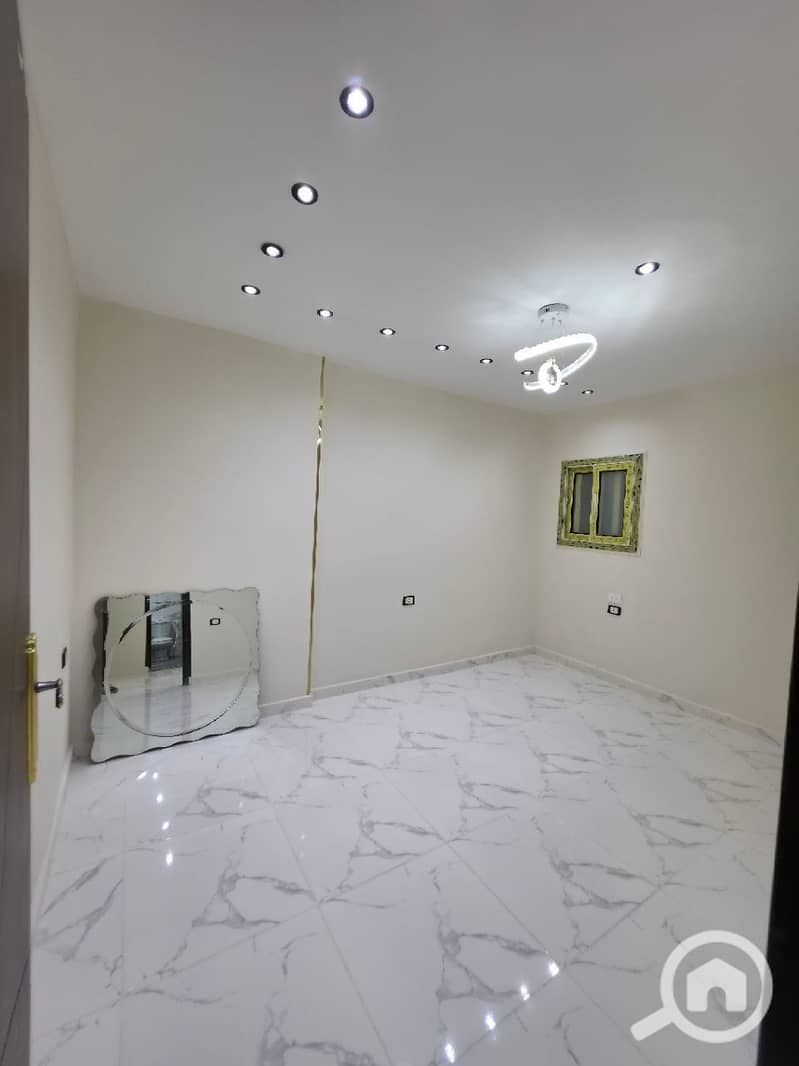 4 306104. jpg