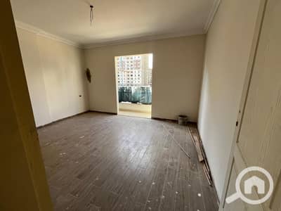 4 Bedroom Apartment for Sale in Moharam Bik, Alexandria - WhatsApp Image 2026-10-14 at 11.49. 28 AM. jpeg