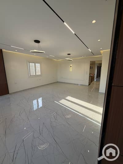 3 Bedroom Flat for Sale in New Cairo, Cairo - روف1. jpeg 3 Bedroom Flat for Sale in New Cairo, Cairo - روف1. jpeg