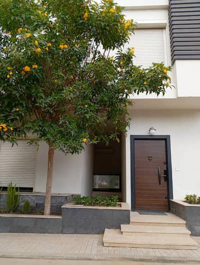 Studio for Sale in Sheraton, Cairo - استديو للبيع مفروش بالكامل شيراتون كمبوند فالوري تقسيط