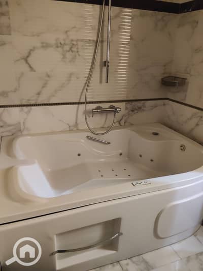 3 Bedroom Apartment for Sale in Madinaty, Cairo - 910a472a-9b65-4c22-884e-955c86873a8d. jpeg 3 Bedroom Apartment for Sale in Madinaty, Cairo - 910a472a-9b65-4c22-884e-955c86873a8d. jpeg