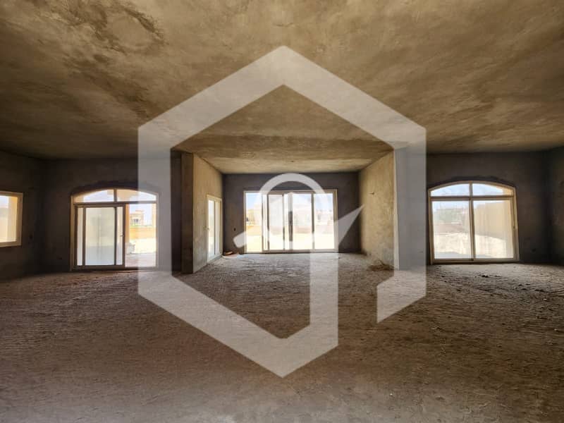2 Royal Meadows Arco 2. jpeg
