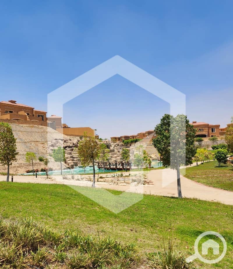 3 Royal Meadows Arco 3. jpeg