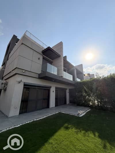 3 Bedroom Villa for Rent in Sheikh Zayed, Giza - WhatsApp Image 2026-10-11 at 11.43. 52 AM. jpeg 3 Bedroom Villa for Rent in Sheikh Zayed, Giza - WhatsApp Image 2026-10-11 at 11.43. 52 AM. jpeg