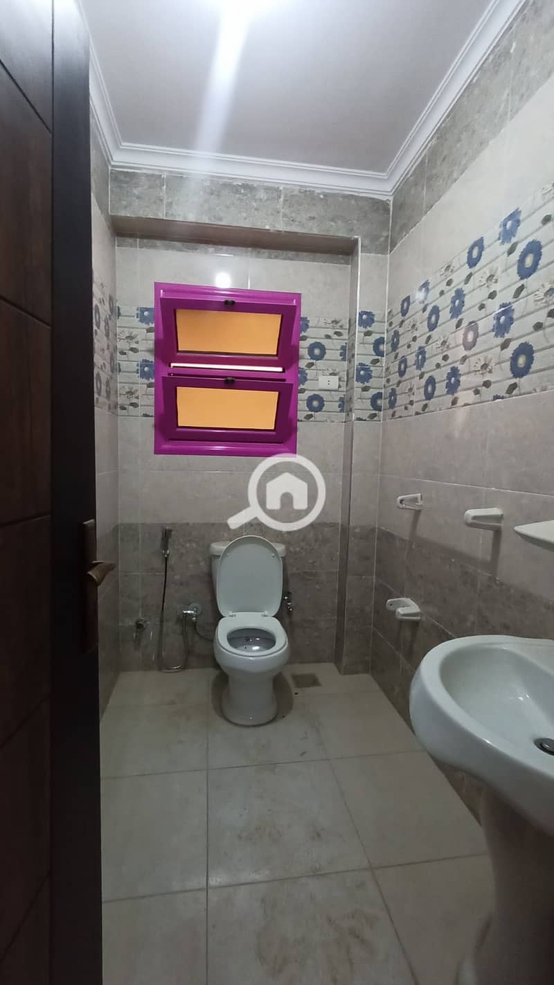 9 1000845410. jpg