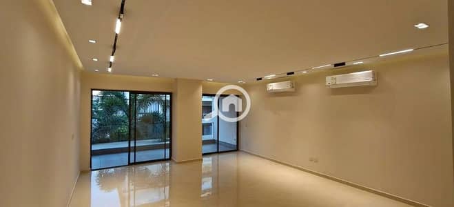 3 Bedroom Flat for Sale in Sheikh Zayed, Giza - 744859422_122139456627062361_2063088547822668020_n. jpg 3 Bedroom Flat for Sale in Sheikh Zayed, Giza - 744859422_122139456627062361_2063088547822668020_n. jpg