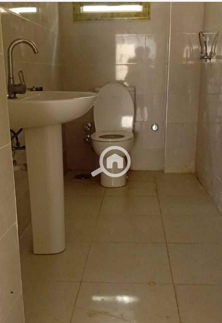 2 1000336072. jpg
