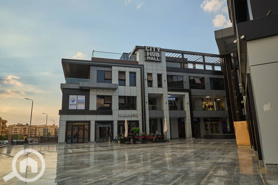 10 Arena1212_HDR 1. jpg