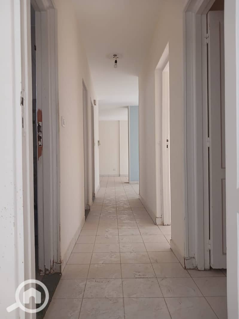 4 1000813174. jpg