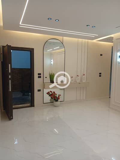 4 Bedroom Flat for Sale in 6th of October, Giza - 1000290206. jpg 4 Bedroom Flat for Sale in 6th of October, Giza - 1000290206. jpg