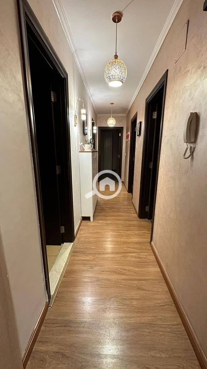 4 24800. jpg
