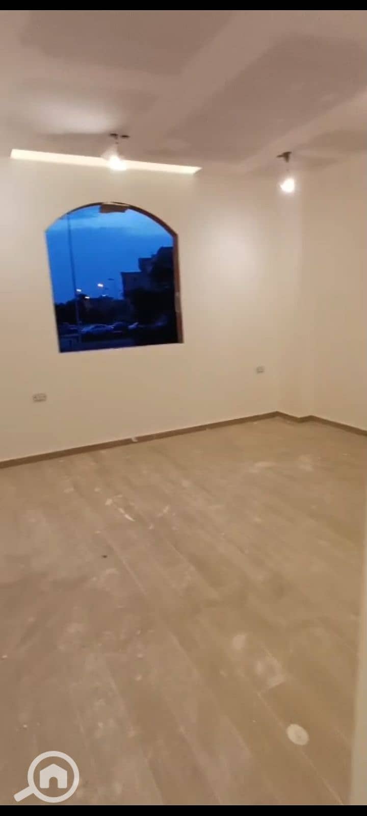 9 1000111005. jpg