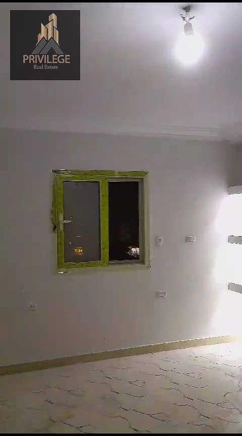 8 1001172044. jpg