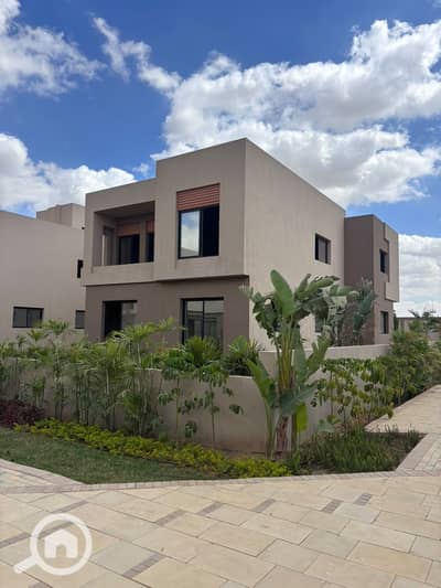 5 Bedroom Townhouse for Sale in Sheikh Zayed, Giza - 37985. jpg
