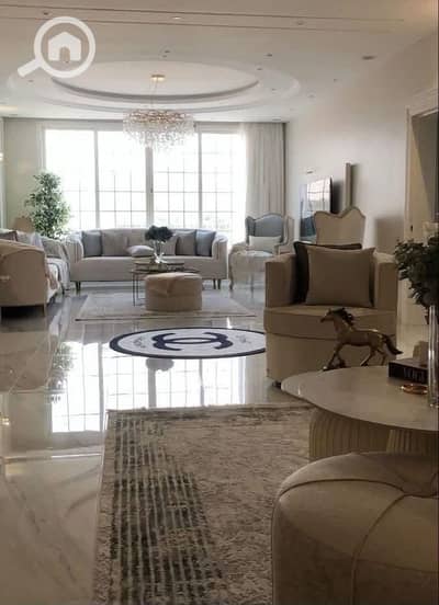 4 Bedroom Apartment for Sale in Garden City, Cairo - 848350929_122178771608732951_4920912944904038385_n. jpg 4 Bedroom Apartment for Sale in Garden City, Cairo - 848350929_122178771608732951_4920912944904038385_n. jpg