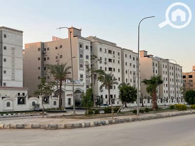 3 Bedroom Flat for Sale in Hadayek October, Giza - 022. jpg