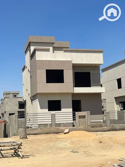 6 Bedroom Villa for Sale in Sheikh Zayed, Giza - 8333fc1a-6a94-4500-b139-7c2a4367ce12. jpeg 6 Bedroom Villa for Sale in Sheikh Zayed, Giza - 8333fc1a-6a94-4500-b139-7c2a4367ce12. jpeg