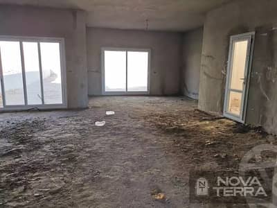 5 Bedroom Townhouse for Sale in Sheikh Zayed, Giza - WhatsApp Image 2026-10-15 at 4.11. 30 PM. jpeg 5 Bedroom Townhouse for Sale in Sheikh Zayed, Giza - WhatsApp Image 2026-10-15 at 4.11. 30 PM. jpeg