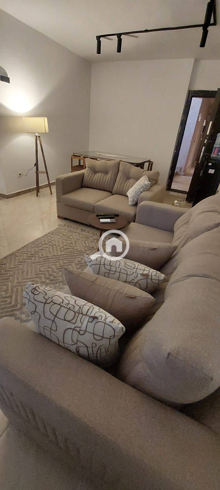 7 1000960837. jpg