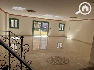 دوبلكس 3 غرف نوم للايجار في ستانلي، الإسكندرية - WhatsApp Image 2026-10-15 at 1.42. 00 AM. jpeg