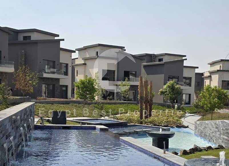 4 Screenshot_15-10-2026_185636_web. whatsapp. com. jpeg