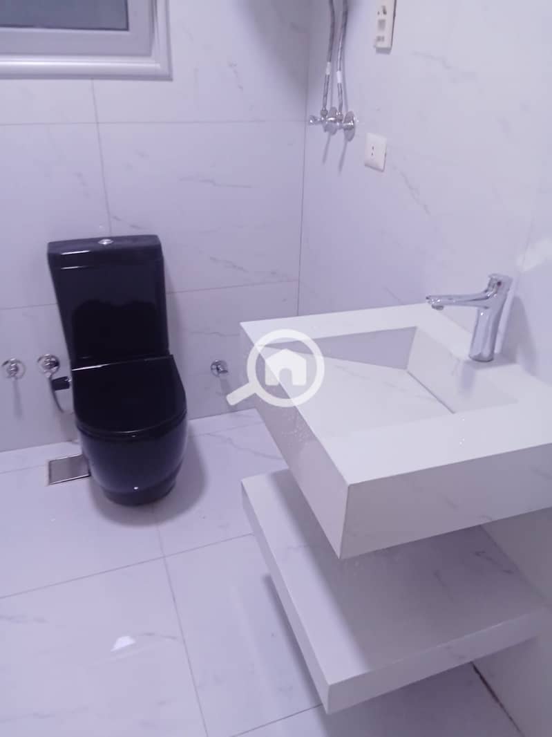 2 1000427117. jpg