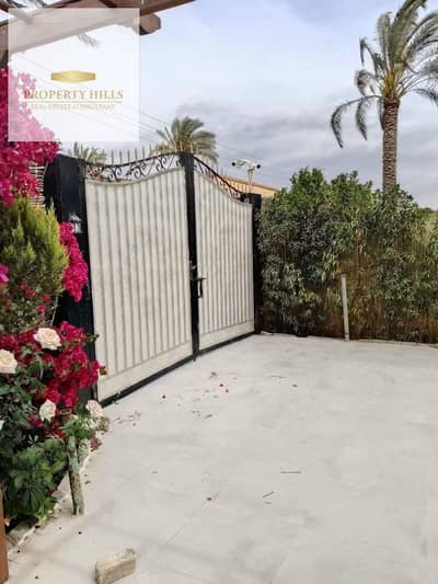 5 Bedroom Townhouse for Sale in Shorouk City, Cairo - FB_IMG_1792072898846. jpg