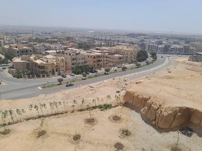 شقة فاخرة للبيع في أميز أحياء العبور الحي الأول شقة فاخرة للبيع في أميز أحياء العبور الحي الأول