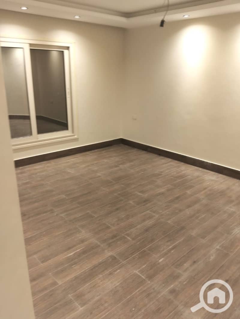 6 1000407351. jpg