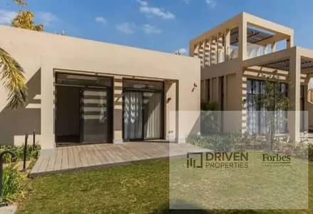 5 Bedroom Townhouse for Sale in 6th of October, Giza - 0. jpg