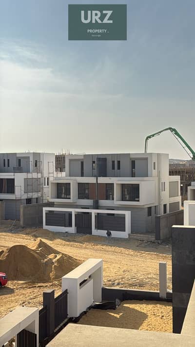 4 Bedroom Twin House for Sale in New Cairo, Cairo - a272a7b6-f232-4fa0-aa2e-83655b67f552. jpg 4 Bedroom Twin House for Sale in New Cairo, Cairo - a272a7b6-f232-4fa0-aa2e-83655b67f552. jpg