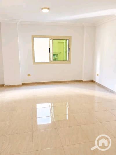 2 Bedroom Apartment for Sale in Sheikh Zayed, Giza - ee32d702-0d4f-449c-a14c-c00774e61d52. jpg 2 Bedroom Apartment for Sale in Sheikh Zayed, Giza - ee32d702-0d4f-449c-a14c-c00774e61d52. jpg